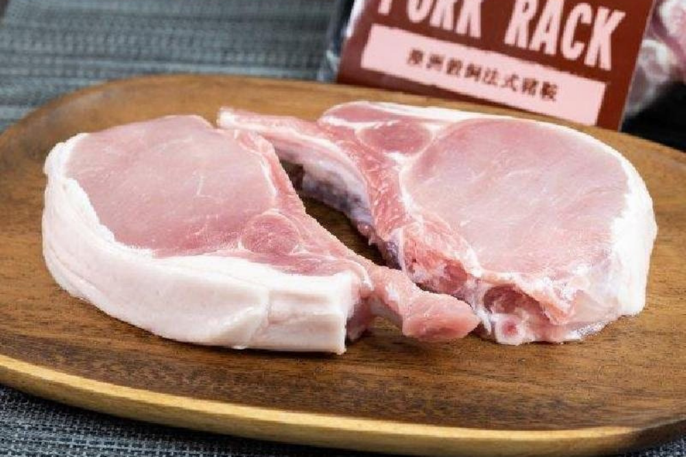 Australian Hormone Free Pork Chops French Cut | Aussie Meat | eat4charityHK | Meat Delivery | Seafood Delivery | Wine & Beer Delivery | BBQ Grills | Lotus Grills | Weber Grills | Outdoor Furnishing | VIPoints