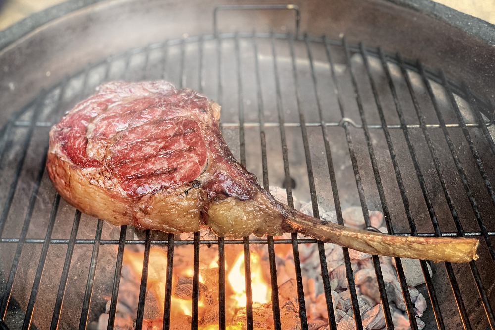 US Certified (USDA) Premium Black Angus Tomahawk Steak | Aussie Meat | eat4charityHK | Meat Delivery | Seafood Delivery | Wine & Beer Delivery | BBQ Grills | Lotus Grills | Weber Grills | Outdoor Furnishing | VIPoints