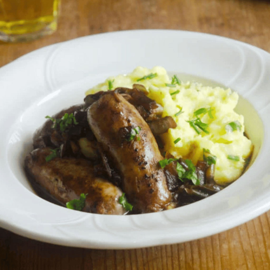 如何準備香腸和馬鈴薯泥？ - Aussie Meat, Meat delivery, online butcher, BBQ Grills, Wine