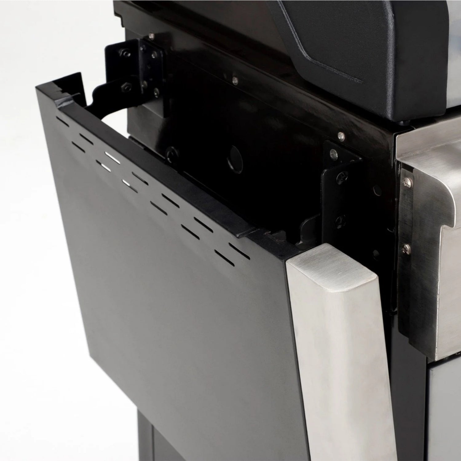 Close-up of a black and silver appliance, likely a kitchen stove or oven, on a white background. - BQ132 (2 頭烤爐)