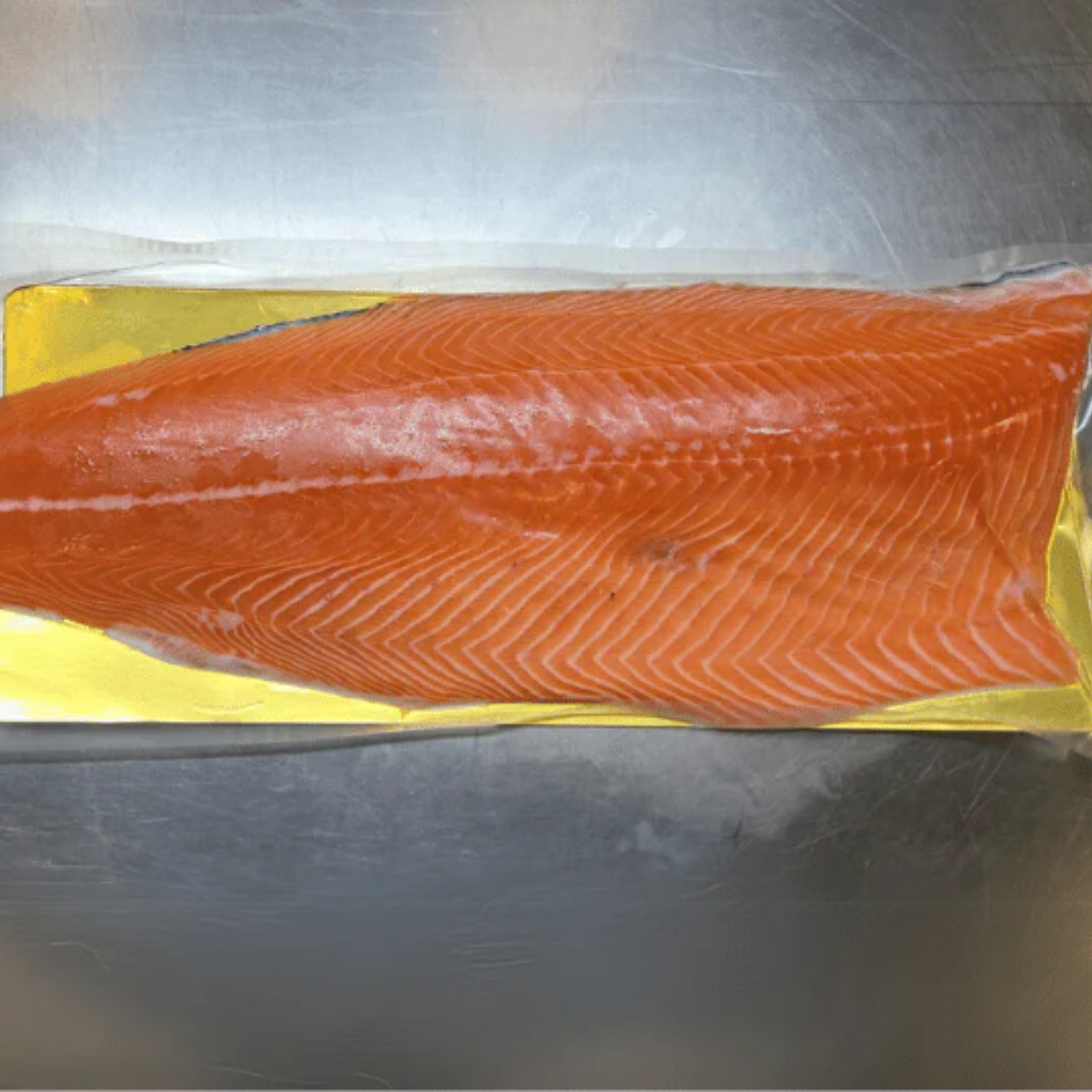 挪威優質三文魚柳 (原塊連皮去骨去鱗)