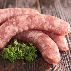 Raw sausages on a wooden surface with fresh parsley - 西班牙無激素杜洛克豬肉香腸（4條，480g）