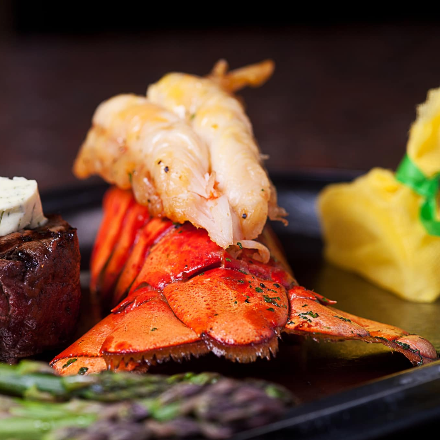 US Lobster Tails (2 Lobster Tails)